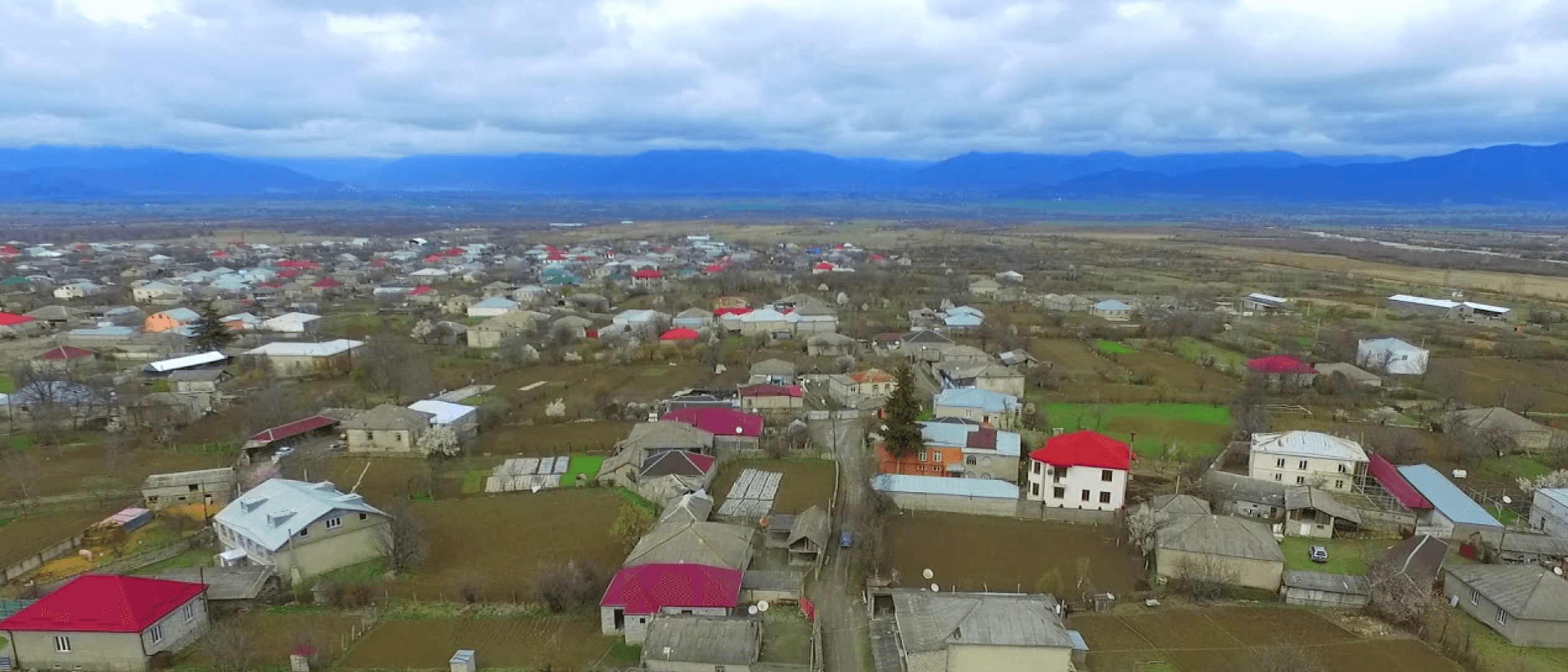 Təpələr panoraması