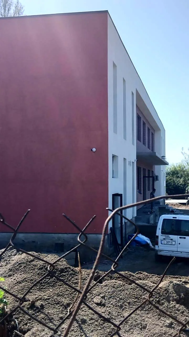 Böyük Bəylər: the school building
