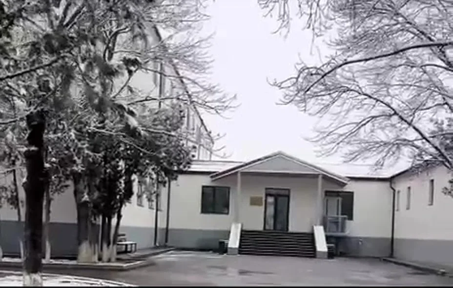 Kəpənəkçi: the school building