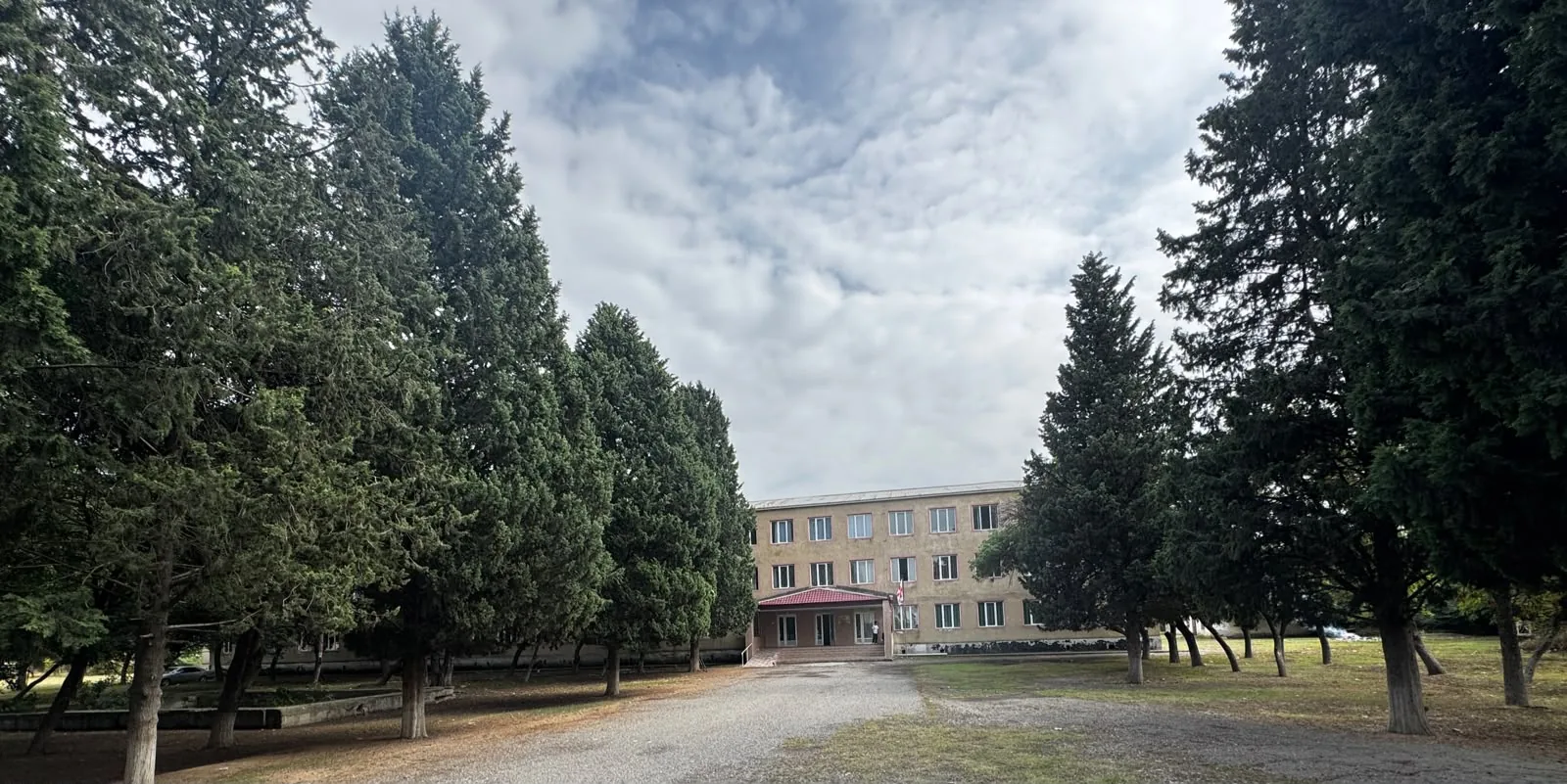 Nəzərli: The village public school