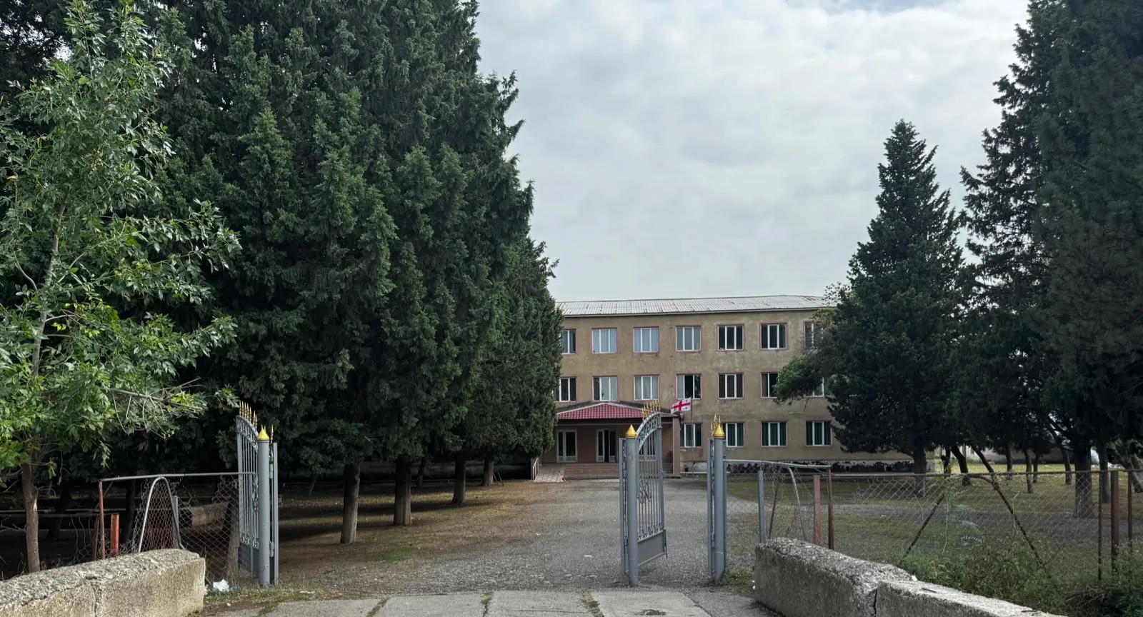 Nəzərli: The village public school